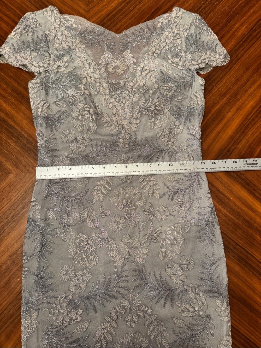 Tadashi Shoji NWT Gray Lace Cocktail Dress Mother of the Bride Size 6 - Picture 14 of 16